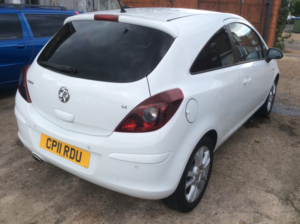 2011 Vauxhall Corsa 1.4 16v Sxi in White — image 4