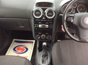 2011 Vauxhall Corsa 1.4 16v Sxi in White — image 6