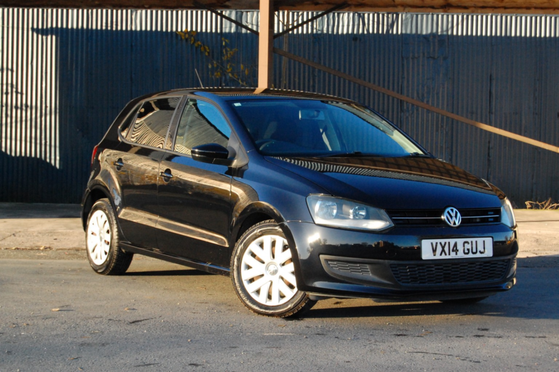 2014 Volkswagen Polo 1.2 Tsi in Black — image 1