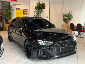 2021 Audi Rs4 Avant 2.9 Tfsi V6 Carbon Black in Black — image 2
