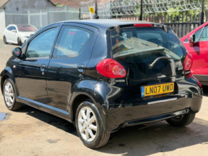 2007 Toyota Aygo 1.0 Vvt-I Black Multimode Euro 4 5dr in Black — image 4