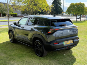 2025 Suzuki E Vitara 61kwh Motion SUV 5dr Electric Auto (174 Ps) in Grey — image 5