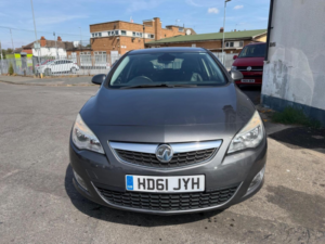 2011 Vauxhall Astra 2.0 Cdti Elite Auto Euro 5 5dr in Grey — image 3