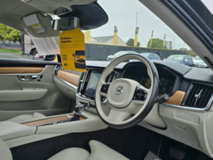 2018 Volvo V90 2.0 D4 Inscription Estate 5dr Diesel Auto Euro 6 (s/s) (190 Ps) in Grey — image 5