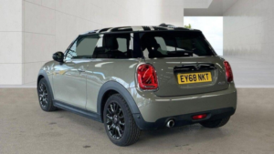 2018 MINI Hatch 1.5 Cooper Euro 6 (s/s) 3dr in Grey — image 3