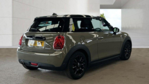 2018 MINI Hatch 1.5 Cooper Euro 6 (s/s) 3dr in Grey — image 4