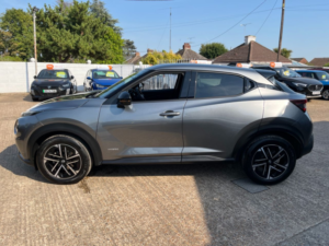 2024 Nissan Juke 1.6 N-Connecta SUV 5dr Petrol Hybrid Auto Euro 6 (143 Ps) in Grey — image 4