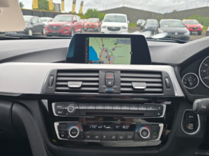 2015 BMW 3 Series 3.0 330d M Sport Saloon 4dr Diesel Auto Euro 6 (s/s) (258 Ps) in Grey — image 6