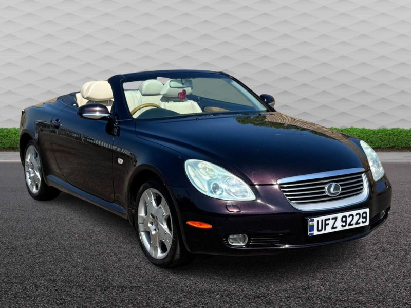 2005 Lexus Sc 4.3 430 2dr in Red — image 1