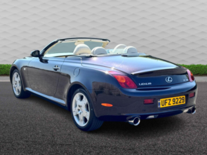 2005 Lexus Sc 4.3 430 2dr in Red — image 4