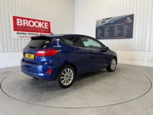 2018 Ford Fiesta 1.0t Ecoboost Titanium Euro 6 (s/s) 3dr in Blue — image 4