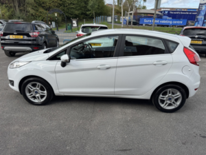 2013 Ford Fiesta 1.0 Zetec in White — image 2