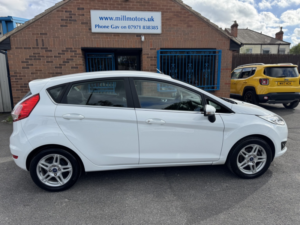 2013 Ford Fiesta 1.0 Zetec in White — image 6