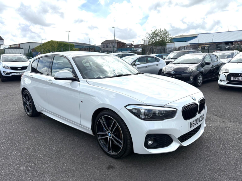 2018 BMW 1 Series 1.5 118i M Sport Shadow Edition Euro 6 (s/s) 5dr in White — image 1