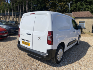 2020 Peugeot Partner 1.5 Bluehdi 1000 Professional in White — image 3