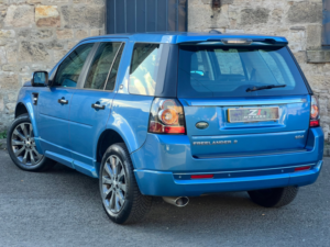 2014 Land Rover Freelander 2 2.2 Sd4 Dynamic SUV 5dr Diesel Commandshift 4WD Euro 5 (190 Ps) in Blue — image 2