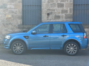 2014 Land Rover Freelander 2 2.2 Sd4 Dynamic SUV 5dr Diesel Commandshift 4WD Euro 5 (190 Ps) in Blue — image 4