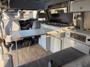 2001 Toyota Regius Camper Van 4 Berth Automatic Pro Conversion in Silver — image 6