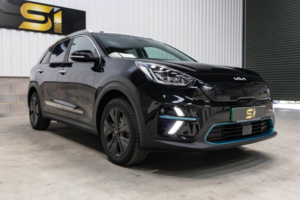 2021 Kia Niro 64kwh 4+ Auto 5dr in Black — image 2