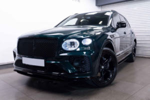 2023 Bentley Bentayga 4.0 V8 S Auto 4WD Euro 6 (s/s) 5dr in Green — image 3