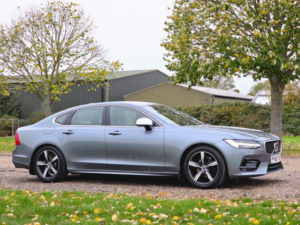 2019 Volvo S90 2.0 D4 R-Design Auto Euro 6 (s/s) 4dr in Grey — image 2