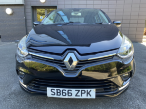 2016 Renault Clio 1.2 Dynamique Nav 1.2 16v 75 in Black — image 4