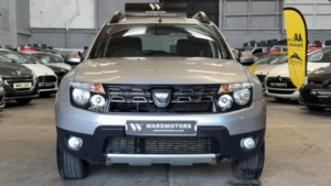 2015 Dacia Duster 1.5 Laureate Dci 110 Diesel Silver 4WD 5dr Satnav+belt Done+8 Stamps in Silver — image 3