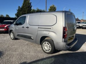 2019 Vauxhall Combo 1.5 Turbo D 2300 Sportive in Grey — image 6