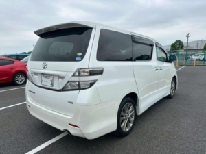 2010 Toyota Vellfire 3.5 Z Platinum Selection 2 4WD 5dr 7 Seats in White — image 3