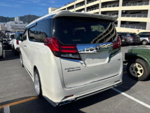 2015 Toyota Alphard 3.5 V6 Executive Lounge 5dr 7 Seats in White — image 3