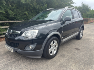 2014 Vauxhall Antara 2.2 Cdti Exclusiv SUV 5dr Diesel Manual 2WD Euro 5 (s/s) (163 Ps) in Black — image 4