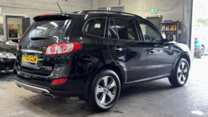 2012 Hyundai Santa Fe 2.2 Crdi Premium Diesel 7 Seater Black 5dr Cruise+satnav+leather in Black — image 6