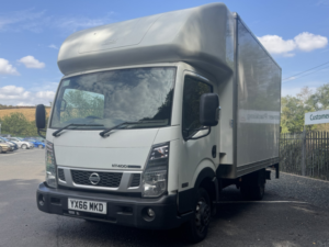 2016 Nissan Nt400 Cabstar 2.5 Dci 35.15 in White — image 6