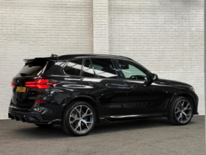 2020 BMW X5 3.0 30d Mht M Sport Auto Xdrive Euro 6 (s/s) 5dr in Black — image 3