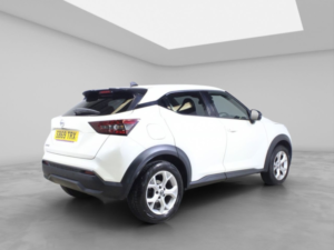 2020 Nissan Juke 1.0 Dig-T N-Connecta SUV 5dr Petrol Manual Euro 6 (s/s) (117 Ps) in White — image 5