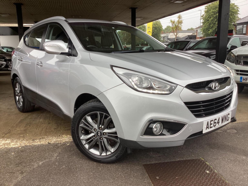 2014 Hyundai Ix35 2.0 Crdi Se Auto 4WD Euro 5 5dr (nav) in Silver — image 1