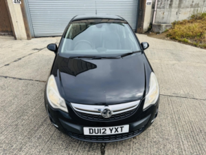 2012 Vauxhall Corsa 1.4 16v Se in Black — image 4