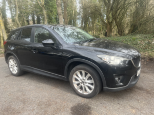2014 Mazda Cx-5 2.2 Skyactiv-D Sport Nav in Black — image 2