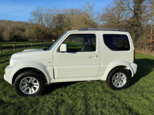 2014 Suzuki Jimny 1.3 Vvt Sz4 Automatic in White — image 4