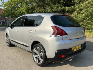 2015 Peugeot 3008 1.6 Bluehdi Allure in Silver — image 2
