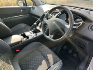 2015 Peugeot 3008 1.6 Bluehdi Allure in Silver — image 3