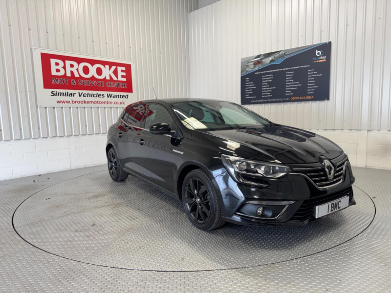 2018 Renault Megane 1.3 Tce Iconic Euro 6 (s/s) 5dr in Black — image 1
