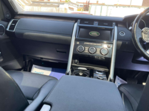 2017 Land Rover Discovery 3.0 Td V6 Hse Auto 4WD Euro 6 (s/s) 5dr in Other — image 4