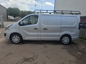 2017 Vauxhall Vivaro 1.6 Cdti 2700 Sportive in Silver — image 3