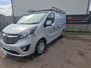 2017 Vauxhall Vivaro 1.6 Cdti 2700 Sportive in Silver — image 4