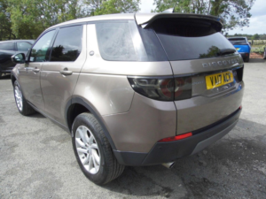 2017 Land Rover Discovery Sport 2.0 Td4 Se Tech Auto 4WD Euro 6 (s/s) 5dr in Brown — image 4