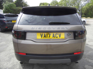 2017 Land Rover Discovery Sport 2.0 Td4 Se Tech Auto 4WD Euro 6 (s/s) 5dr in Brown — image 5
