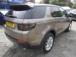 2017 Land Rover Discovery Sport 2.0 Td4 Se Tech Auto 4WD Euro 6 (s/s) 5dr in Brown — image 6