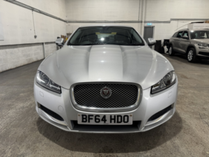 2014 Jaguar Xf 2.2 D Premium Luxury in Silver — image 2