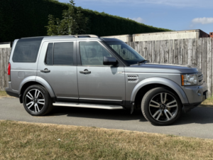 2012 Land Rover Discovery 4 3.0 Sd V6 Hse in Grey — image 6